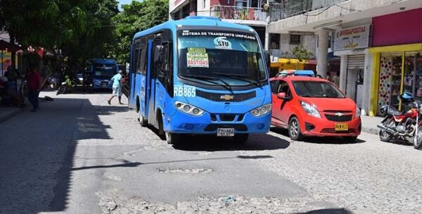 Reiteran prohibición en el ingreso de carros particulares a la Carrera Quinta