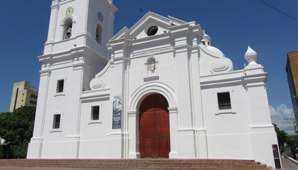 2018_Santa_Marta_(Colombia)_-_Centro_Histórico,_Catedral_Basílica