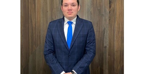 Arresto de tres días al alcalde de Santa Ana