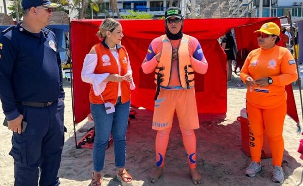 Alcaldía dispone de salvavidas para las playas del Distrito