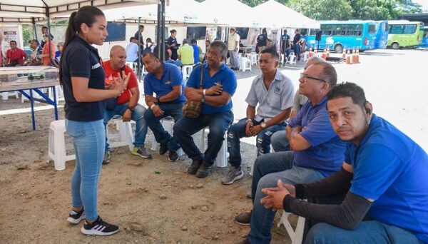 117 conductores de buses urbanos se capacitaron con el programa Juntos protegemos la vida en la vía