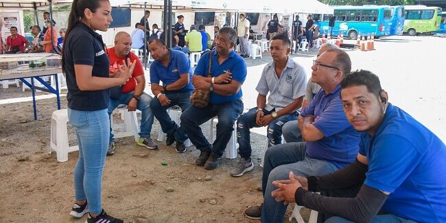 117 conductores de buses urbanos se capacitaron con el programa Juntos protegemos la vida en la vía