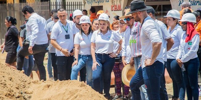 Alcaldesa Virna Johnson inspeccionó obras del anillo vial del Once de Noviembre (2)
