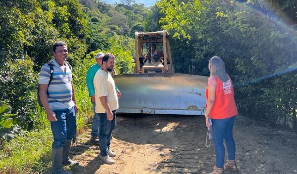 Banco de Maquinaria Amarilla del Distrito rehabilita vías rurales afectadas por las lluvias