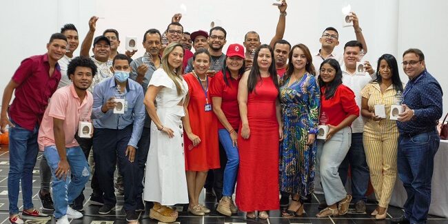 Gobernación entregó reconocimiento a donantes frecuentes de sangre