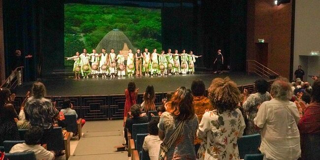 Magistral presentación del Colegio del Cuerpo en el Teatro Santa Marta
