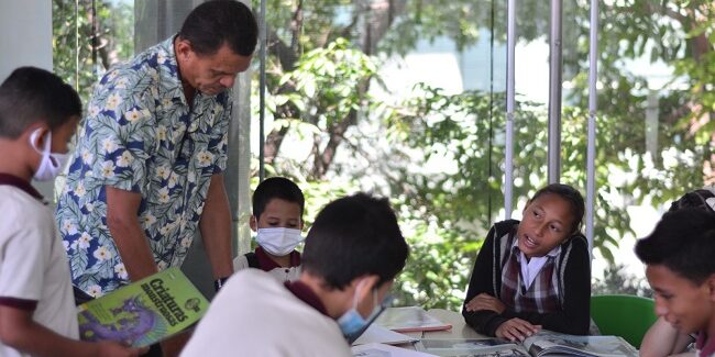 Estudiantes de Santa Marta comienzan a disfrutar de las visitas guiadas en la Megabiblioteca