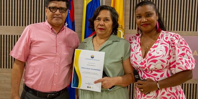 Unimagdalena reconoce la labor de entrega y esfuerzo de sus Servidores Públicos (1)