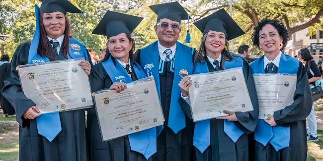Unimagdalena graduó primera cohorte de Doctores en Educación
