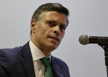Leopoldo López responde a Maduro: “Al dictador nacido en Colombia sí podremos quitarle la nacionalidad”