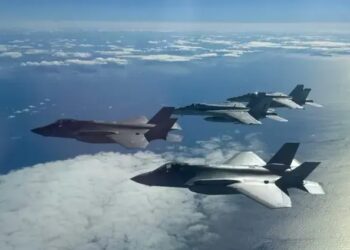 Venezuela denuncia acercamiento de cazas de EE. UU. y califica despliegue de Trump como amenaza