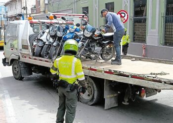 Comerciantes exigen prohibir circulación de motos en el Centro Histórico de Santa Marta
