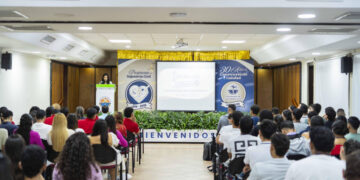 En UNIMAGDALENA expertos dialogaron sobre una visión integral de la ingeniería civil