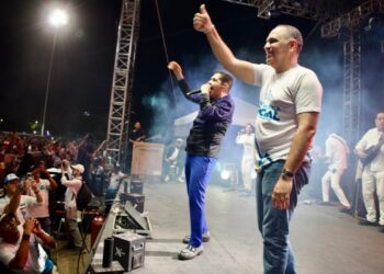 “¡Alcalde Carlos Pinedo, gracias!” Exitoso evento ‘Santa Marta Social’ congregó a más de 10 mil samarios en una velada inolvidable