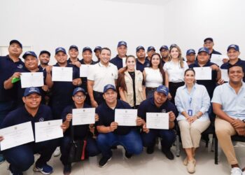 Certifican a 22 conductores de bus en competencias, gracias a la alianza entre el SENA y el SETP