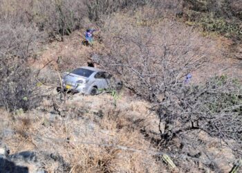 Vehículo cayó a un abismo en el Mirador de El Rodadero; no hubo personas heridas