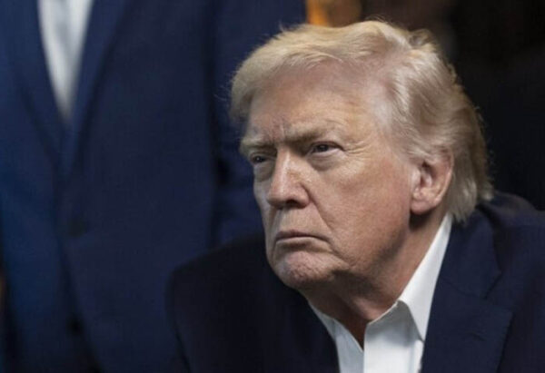 Trump advierte a Petro de que debe «cuidarse el trasero» tras la captura de Maduro