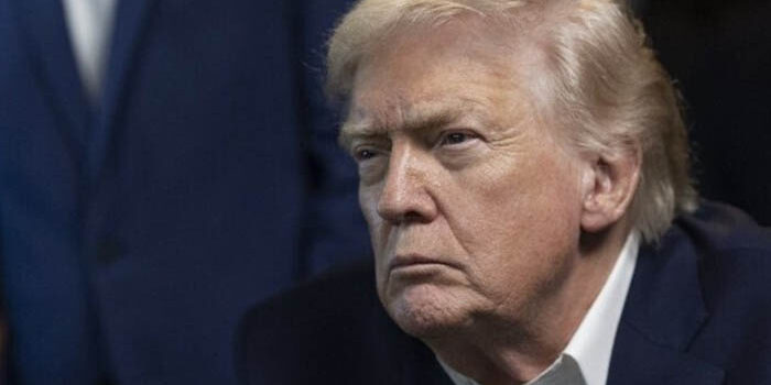 Trump advierte a Petro de que debe «cuidarse el trasero» tras la captura de Maduro