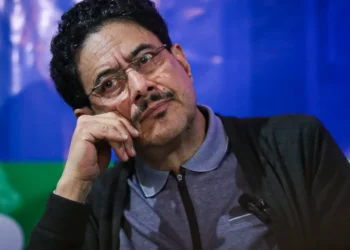 CNE aplaza decisión sobre Iván Cepeda: sin ponencia sigue en duda su participación en la consulta presidencial