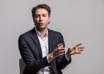 CNE habilita a Daniel Quintero para participar en la consulta interpartidista del 8 de marzo