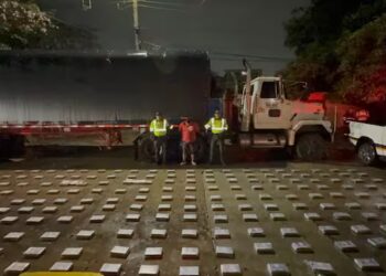 Incautan 200 kilos de cocaína ocultos en tractomula cerca del corredor portuario de Barranquilla