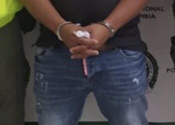 Capturan a dos falsos domiciliarios con droga en vía de Bolívar