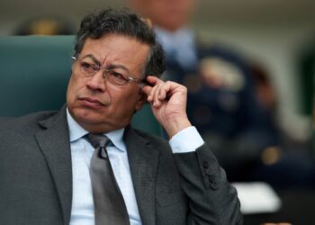 Petro arremete contra el CNE y dice que “no está capacitado para arbitrar elecciones”