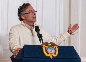 Petro propone alianza militar y policial regional contra el narcotráfico