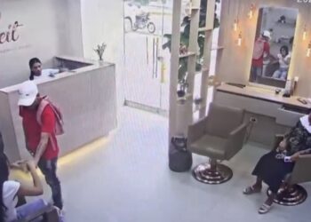 EN VIDEO: Atracadores robaron a clientas de peluquería cerca a Buenavista