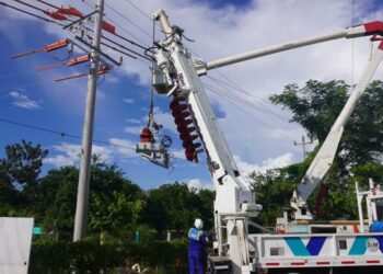 Air-e Intervenida acuerda compromisos en Ciénaga y refuerza operativos contra el hurto de energía