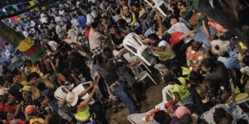 Riña entre asistentes en bar de Santa Marta generó caos, pero no dejó heridos