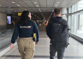 Más de 850 dominicanos con documentos falsos ha detectado Migración Colombia