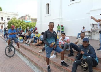 Operadores turísticos protestan por restricción marítima hacia el Tayrona