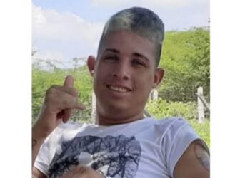 A balazos asesinaron a joven dentro de un bar en Barrancas