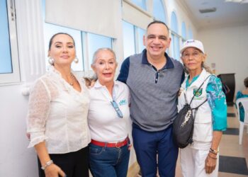 Nuestro compromiso es recuperar El Rodadero”: Alcalde Carlos Pinedo atiende denuncias de líderes y comunidad del balneario