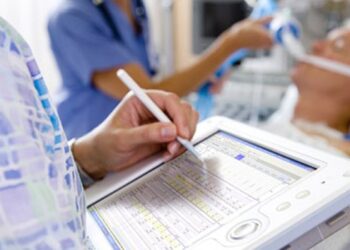 Grave y sin familia: buscan con urgencia a parientes de joven baleado en el Magdalena