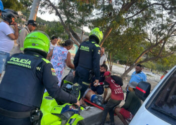 Intentó lanzarse contra una tractomula en Santa Marta y sobrevivió: autoridades investigan lo ocurrido