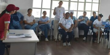 80 mujeres de Puebloviejo se capacitan en confección para impulsar su independencia económica