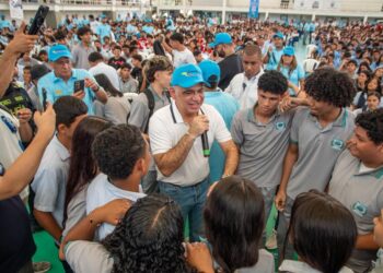 “Estamos transformando la educación” Alcalde Pinedo hizo lanzamiento del programa “Caminos de Sabiduría 2026”