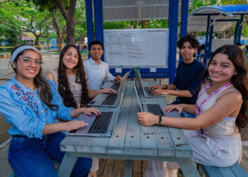 “Recibimos una herramienta que nos ayudará a disputar el futuro con esfuerzo e igualdad”: Estudiantes de UNIMAGDALENA