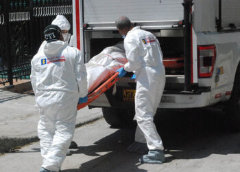 Sicarios irrumpen en taller y asesinan a joven llantero en pleno trabajo en Barranquilla