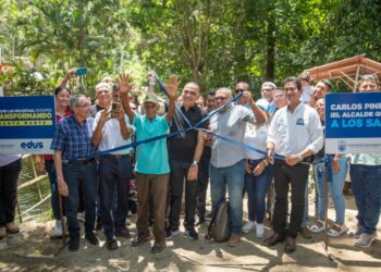 ¡De las promesas a los hechos! Gobierno de Carlos Pinedo inicia mejoramiento de vía en Jamonacal