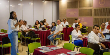 UNIMAGDALENA dialoga con graduados de Psicología sobre el futuro de la formación