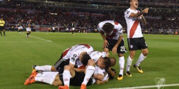River golpeó primero y dio un paso firme con una actuación sólida en casa