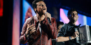 Silvestre Dangond impulsa el talento juvenil con programa musical del Latin Grammy en Bogotá