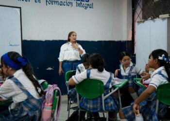 Alcaldía de Santa Marta fortalece la salud mental y la prevención del embarazo adolescente en instituciones educativas
