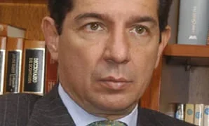 Entre los afanes…, la tierra