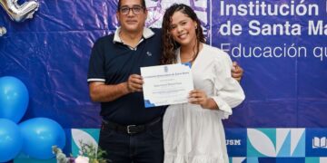 Robert Reyes Peralta asume como rector encargado de la Institución Universitaria de Santa Marta