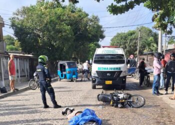 Motociclista oriundo de Palermo murió tras ser arrollado por una buseta en Soledad