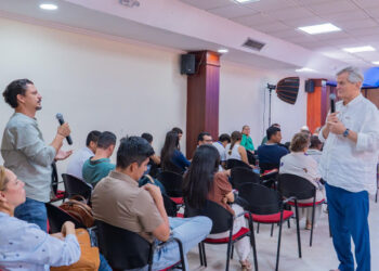 UNIMAGDALENA desarrolló agenda académica y territorial sobre Economía Azul junto a Gunter Pauli
